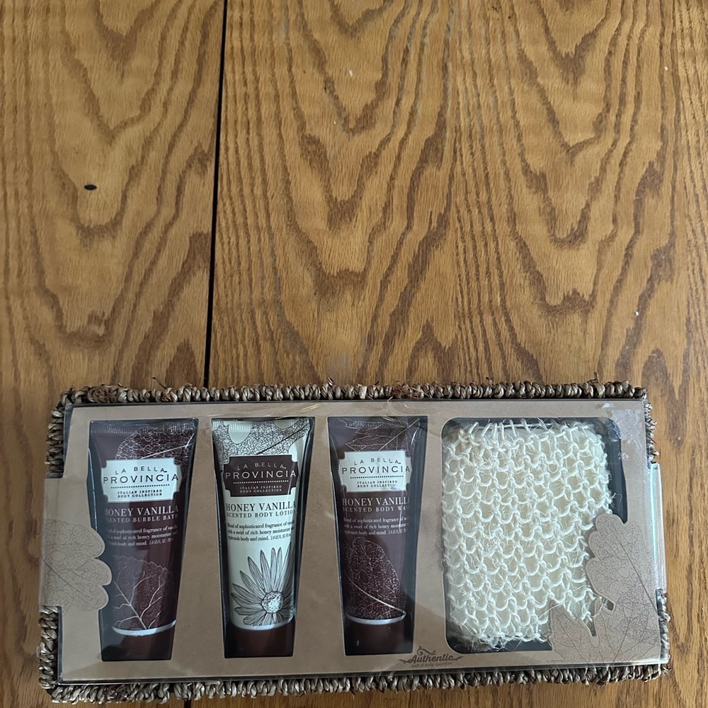 Gift Basket Bath & Body Collection La Bella Provincial Haney Vanilla